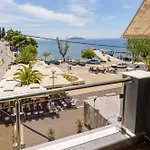 Apart Otel Sole A Mare 3*